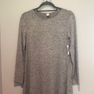 END OF YEAR SALE! | Old Navy Long Sleeve Gray Swing Dress